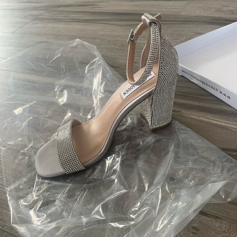 STEVE MADDEN CRYSTAL HEELS
